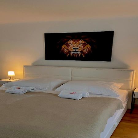 Apartment Wien Mitte Luaran gambar